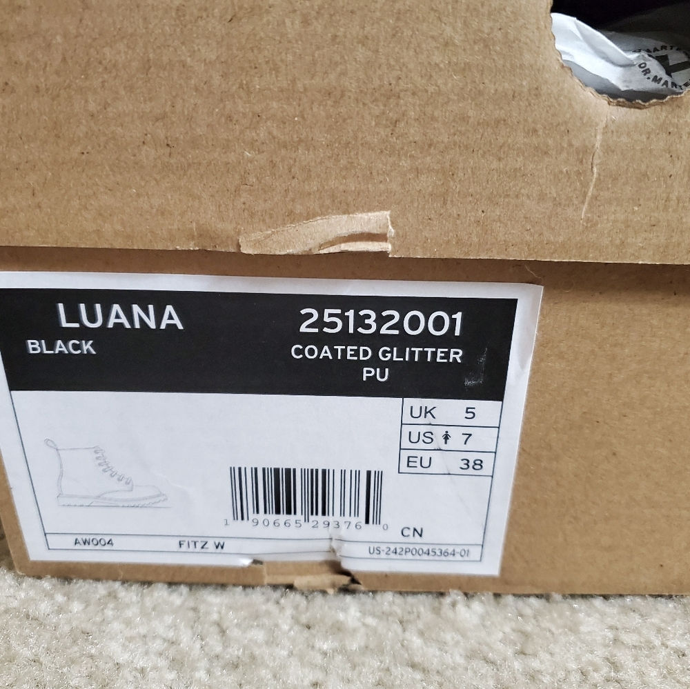 New dr. Marten luana Black glitter patent 8 eye